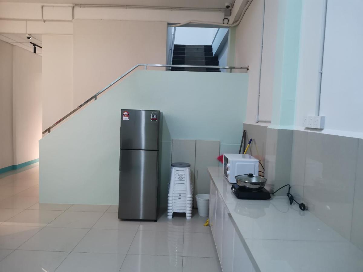 Color Mixed Home Hostel Джордж Таун Екстериор снимка